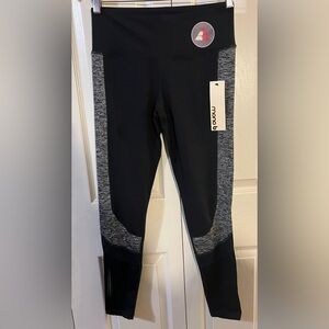 Mono B Mid Waisted Black/Grey Women’s Full Length Leggings Size M NWT’s